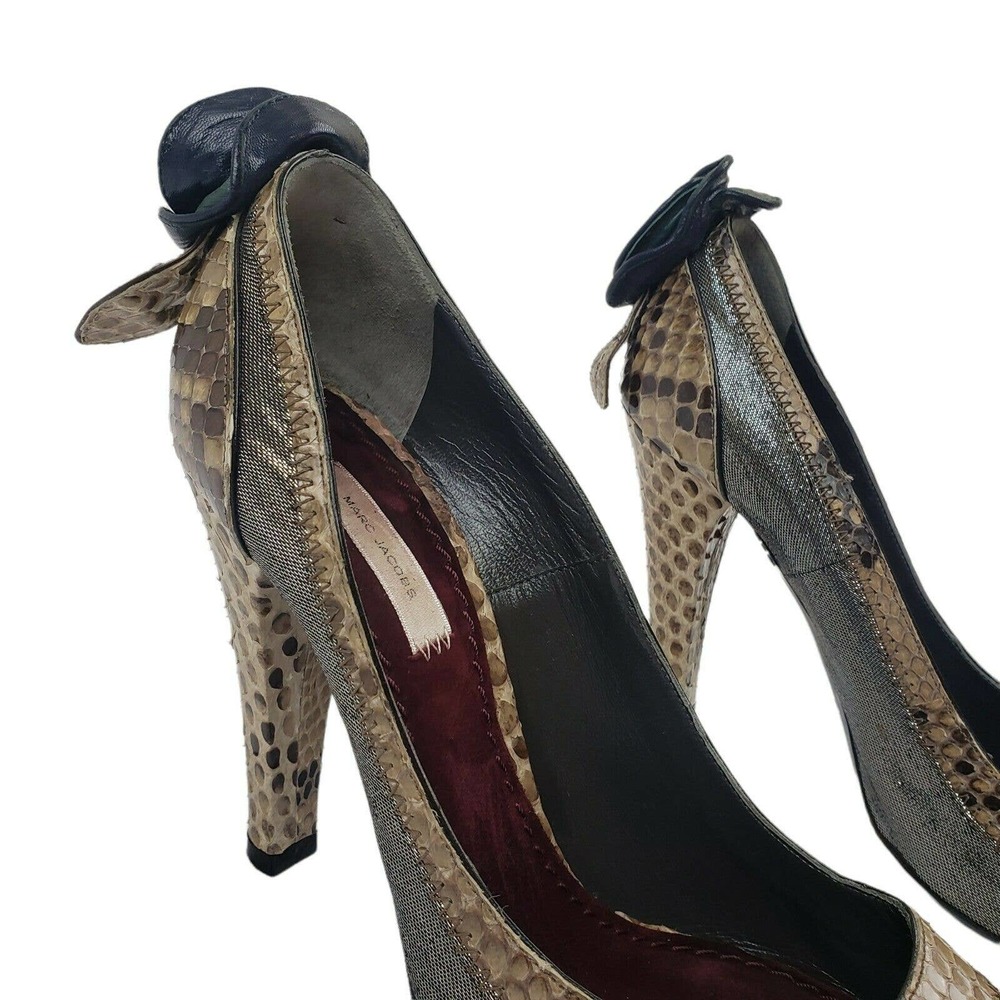 Marc Jacobs Women's Python/Leather Flower Accent … - image 6